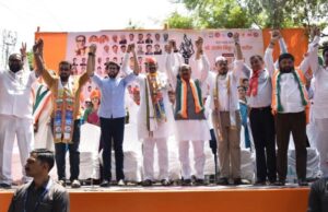 भव्य रॅली, पदयात्रेसह जोरदार शक्तीप्रदर्शन करीत संजोग वाघेरेंचा उमेदवारी अर्ज दाखल