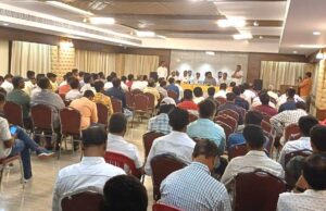 शिवरायांच्या महाराष्ट्र ! इथे गद्दारांना थारा नाही,धडा शिकवला जाईल !!