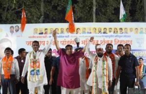 ‘बाबासाहेबांचे संविधान कोणी बदलू शकत नाही; कोणाला बदलू देणार नाही’ – नितीन गडकरी